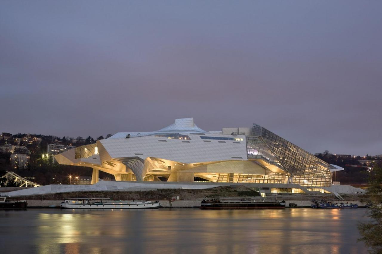 Lyon Confluence - Duplex Au Calme Avec Parking Prive En Option公寓 外观 照片